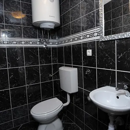 Apartment Orhideja *