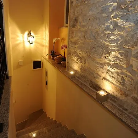 Apartment Apartment Orhideja Split